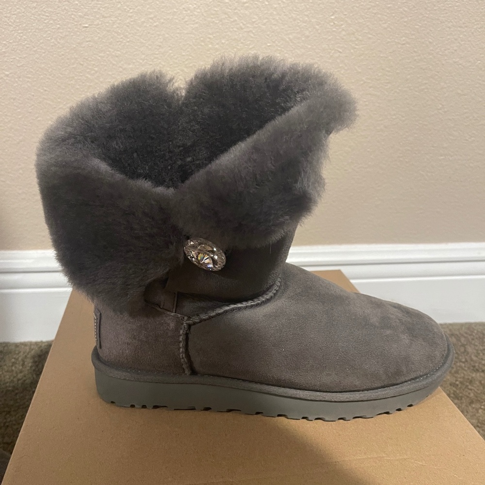 Ugg Bailey Button Bling Boots Women's Size 9 Grey Like New